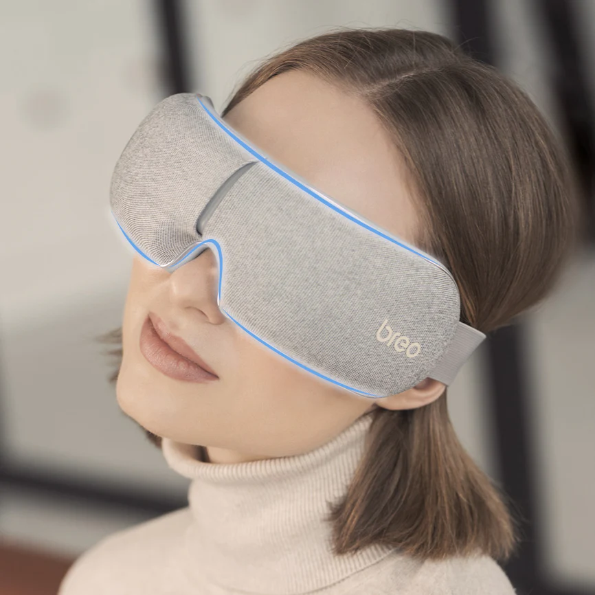 THIẾT KẾ GỌN NHẸ Mô phỏng bàn tay con người để massage sâu